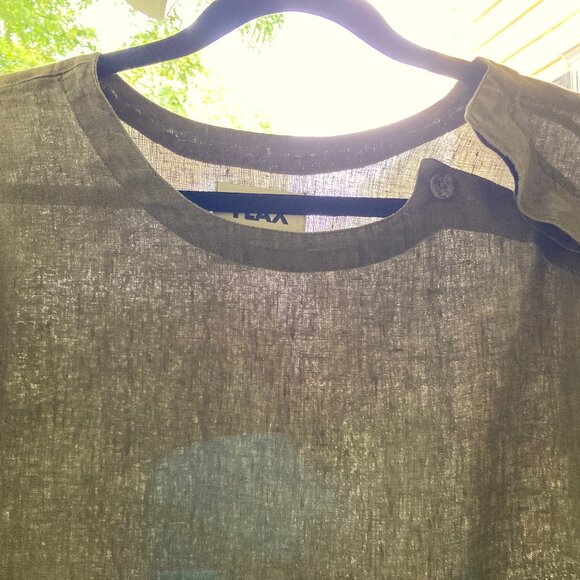 FLAX 100% Linen Top with 3-button Feature - Picture 10 of 11